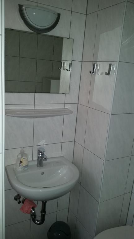 Ferienwohnung Fiwa Fewo-1 Und Fewo-2 Pirmasens Bilik gambar