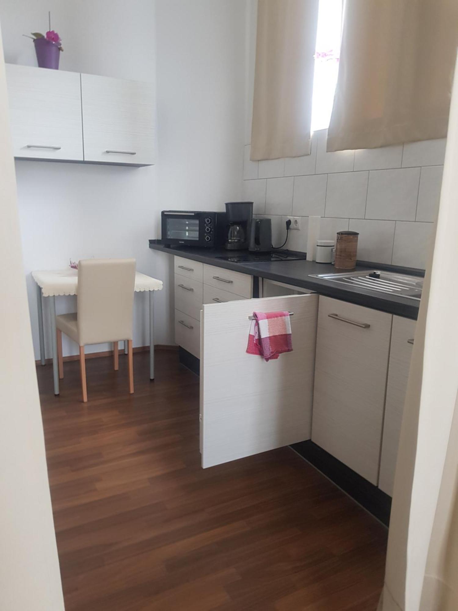 Ferienwohnung Fiwa Fewo-1 Und Fewo-2 Pirmasens Bilik gambar