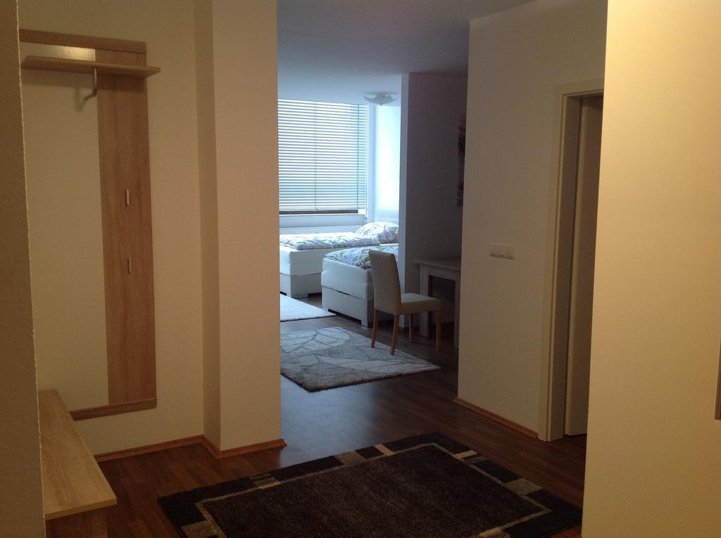 Ferienwohnung Fiwa Fewo-1 Und Fewo-2 Pirmasens Bilik gambar